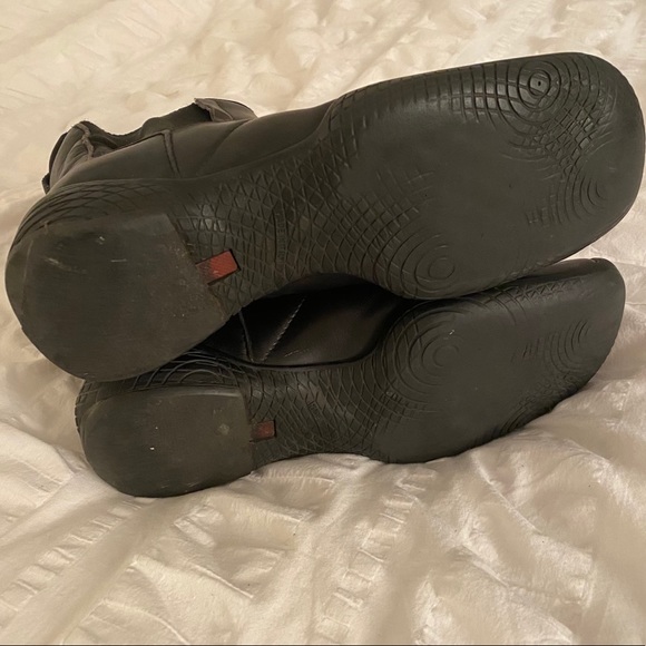 ❗️SOLD❗️Prada Black Chelsea Booties - Picture 4 of 7